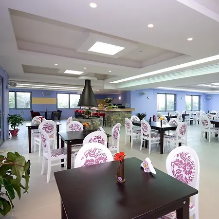 Hotel 4epoches 3*